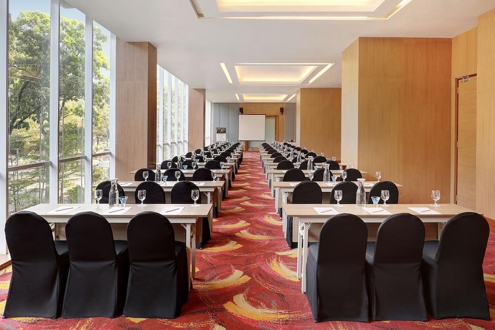 Mercure Bandung Nexa Supratman Eksteriør billede